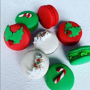 Christmas Macarons