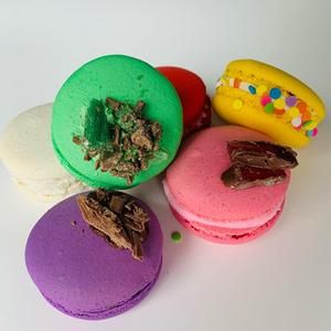 Easter Macarons
